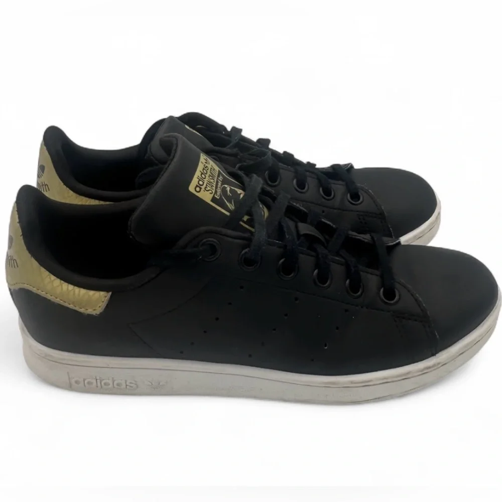 Adidas Stan Smith Kids 4.5 Black Gold Sneakers Fits Womens 6.5 Unisex Classic